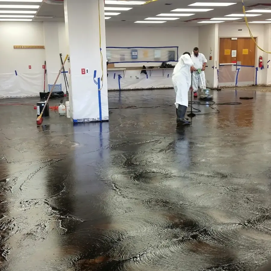 Commercial water damage response inside a St. Louis business
